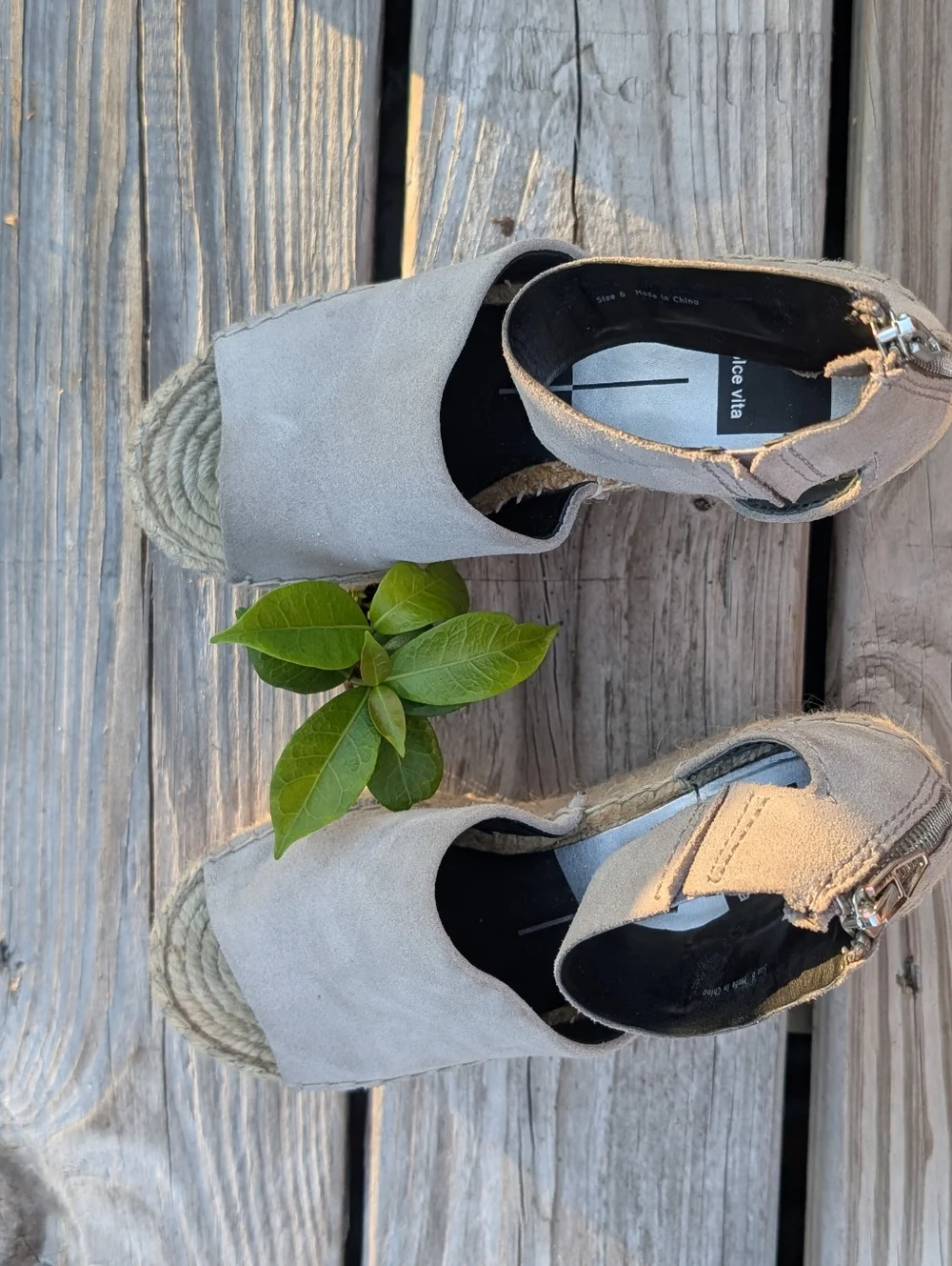 Dolce Vita Wedges Heels Sandals Size 6 Gray Cream Ankle Strap Boho Platform